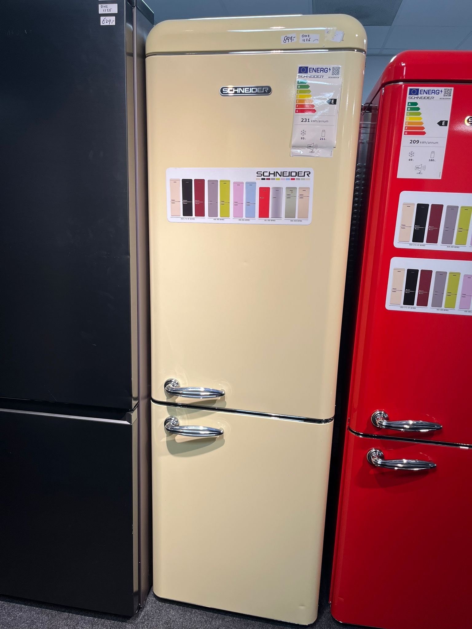 Schneider SCB300VCR koel/vriescombinatie DHZ1126